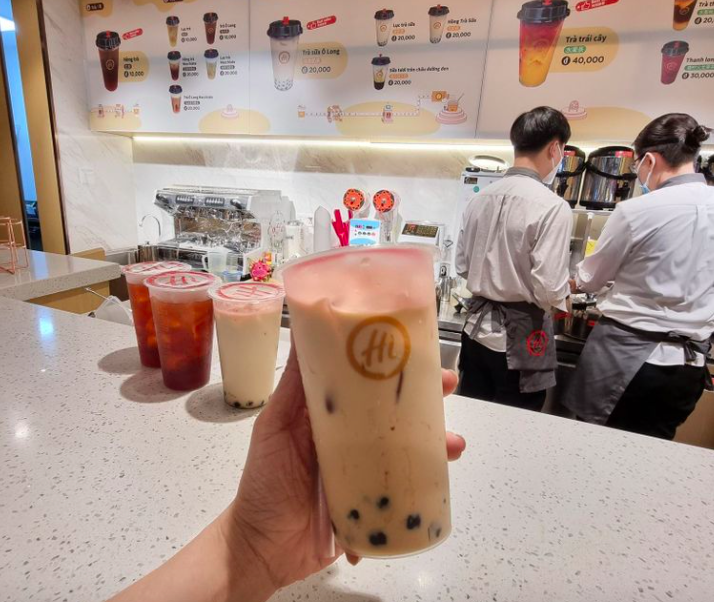 Haidilao lấn sân bán riêng trà sữa, giá từ 10 ngàn, menu đầu Sài Gòn phong phú