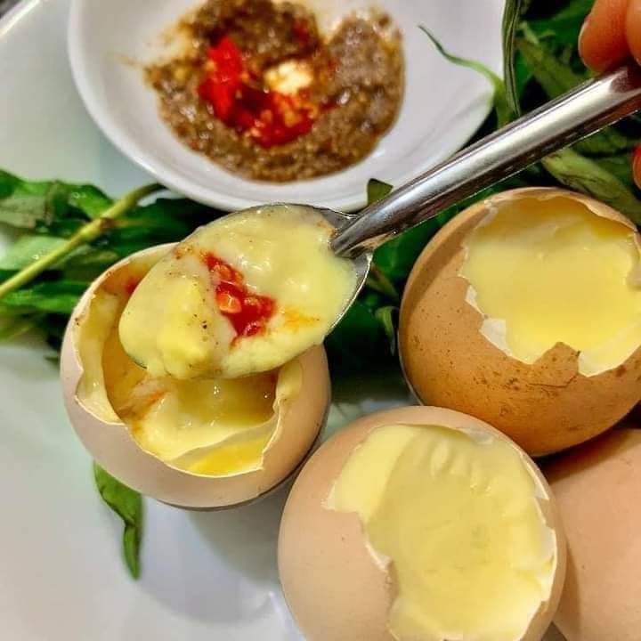 Trứng lưng chừng, món ăn đường phố rẻ mà đặc sản rất nên thử ở Quy Nhơn