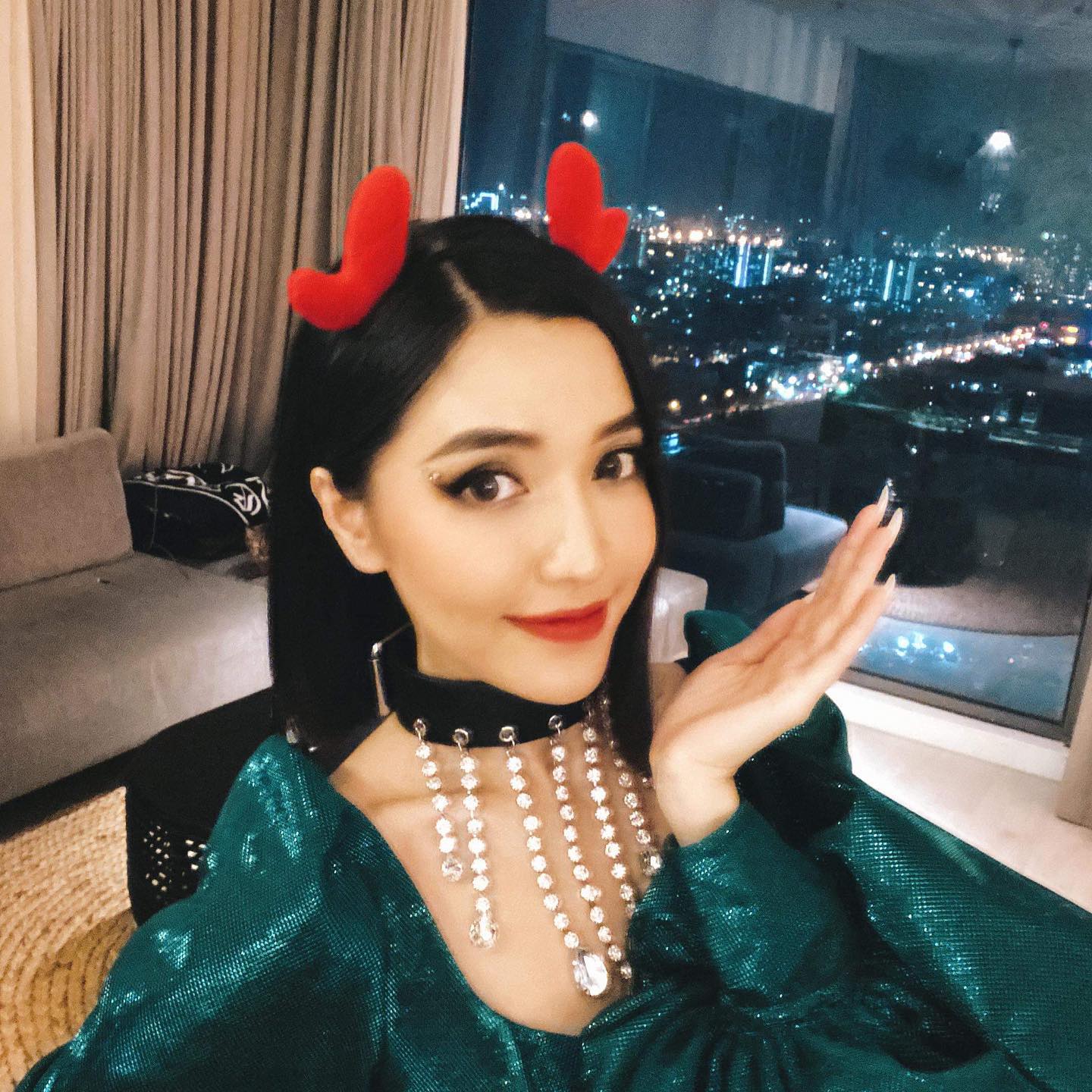 Bích Phương ở căn hộ cao cấp bậc nhất Sài thành, thiết kế đơn giản những vẫn có điểm cực trendy - Ảnh 1