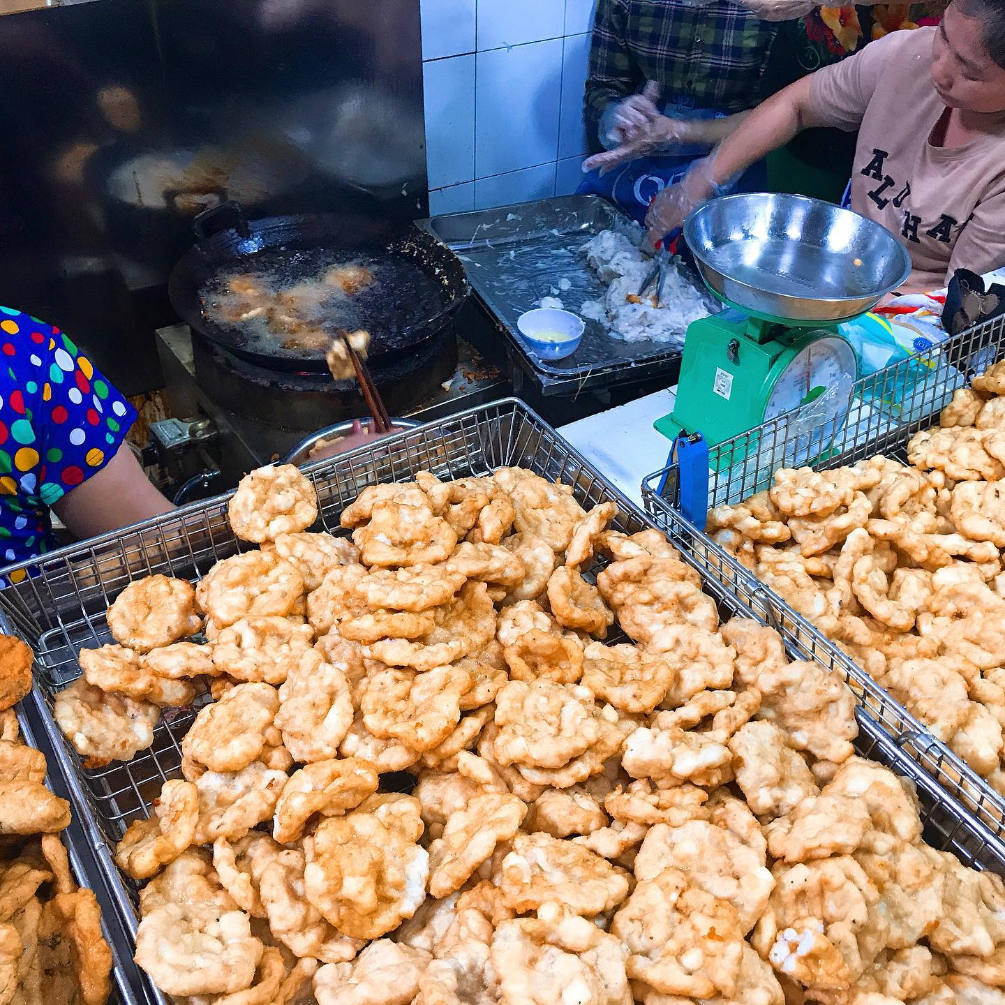 Chả mực Hạ Long, món đặc sản nức tiếng lọt top 50 món ngon nổi tiếng Việt Nam - Ảnh 1