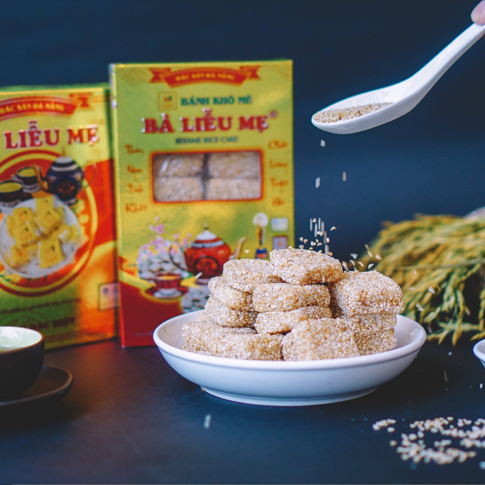 Khô mè, món bánh “7 lửa” với cách chế biến kỳ công trở thành đặc sản nổi tiếng của Cẩm Lệ, Đà Nẵng - Ảnh 1