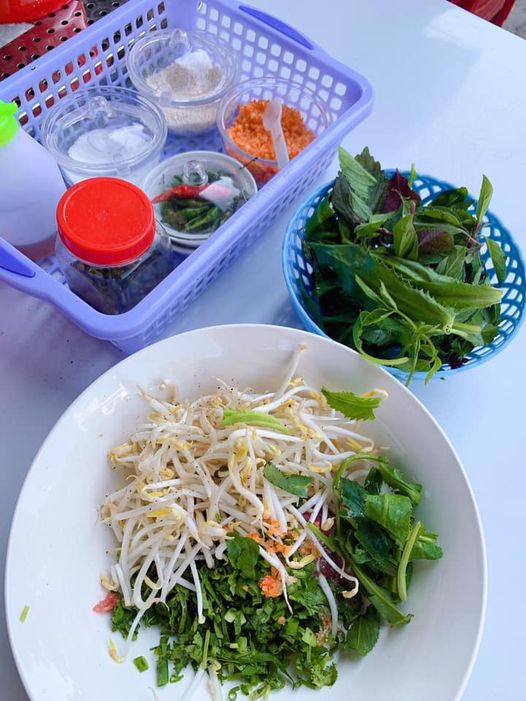 Bún nước, phiên bản biến tấu từ bún tôm Bình Định khiến nhiều người mê mẩn khi đến Kon Tum - Ảnh 2