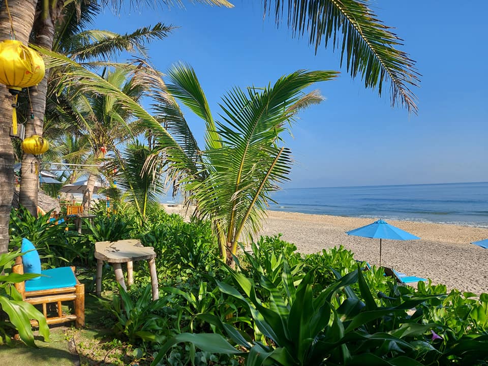 5 nhà hàng view biển ở Hội An, đổi gió một mình hay cùng gia đình đều chill hết nấc - Ảnh 1