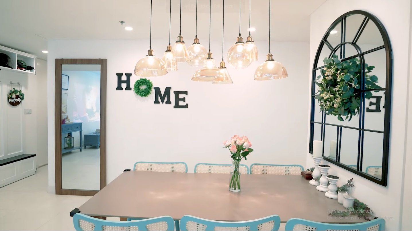 Căn hộ 14 tỷ của siêu mẫu Hà Anh: Phong cách Bắc Âu tối giản nhưng vẫn có nhiều chi tiết tinh tế - Ảnh 1