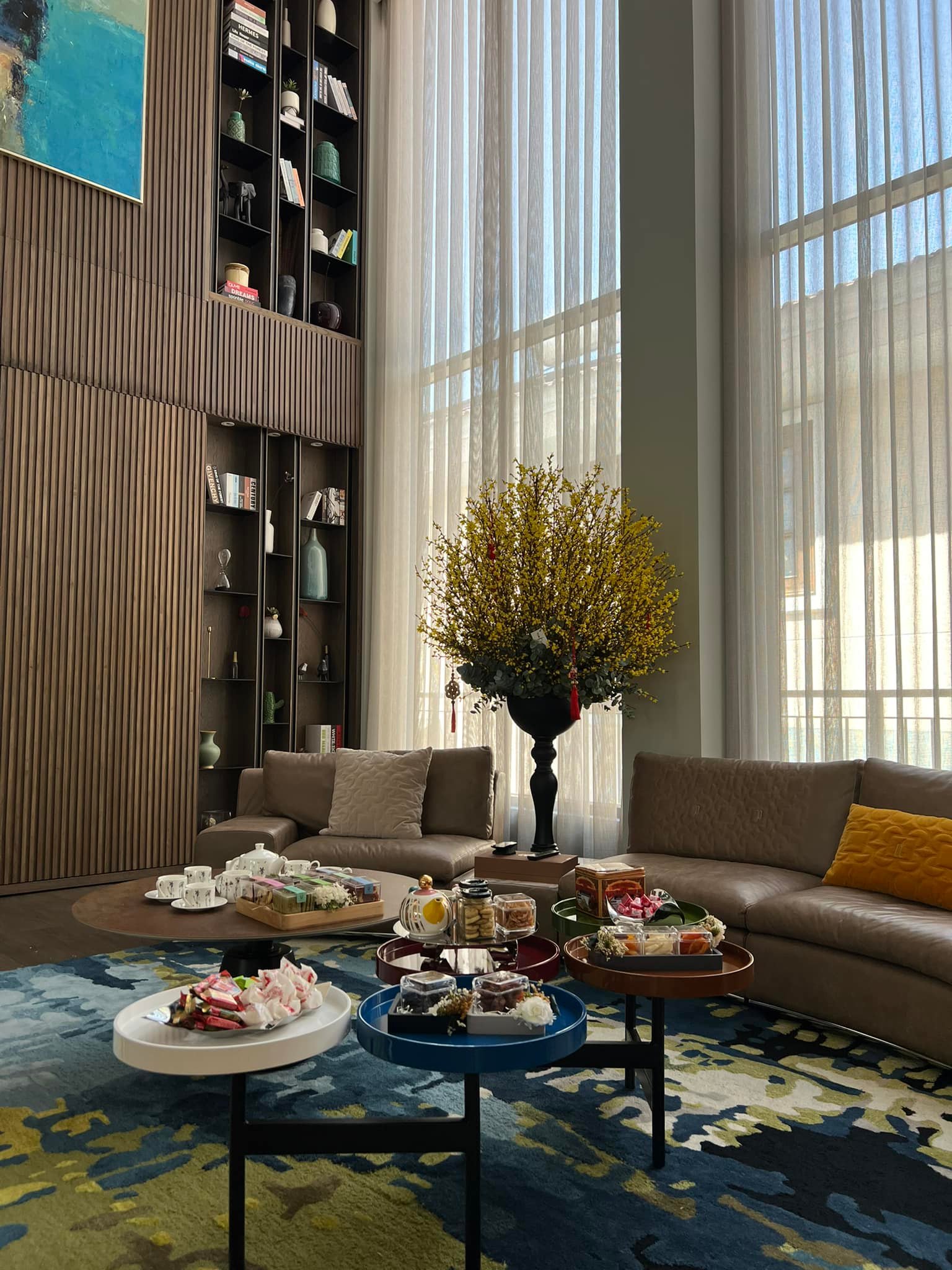 Soi dinh thự ở đất vàng quận 7: Toàn biệt thự vài chục đến trăm tỷ, choáng ngợp từ ngoài vào trong - Ảnh 2