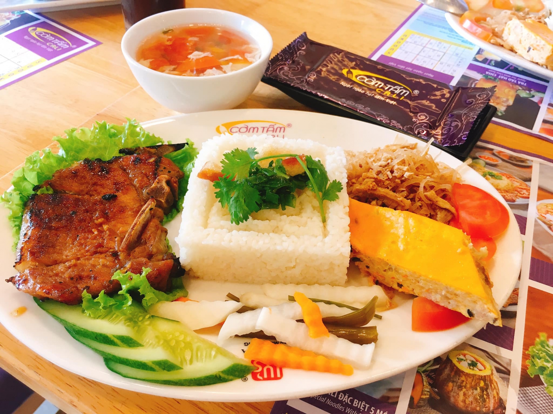 nhà hàng quanh đây - Ảnh 1