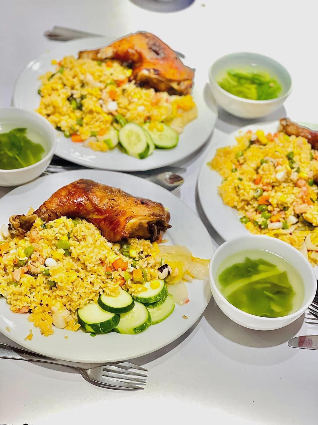 nhà hàng quanh đây - Ảnh 1