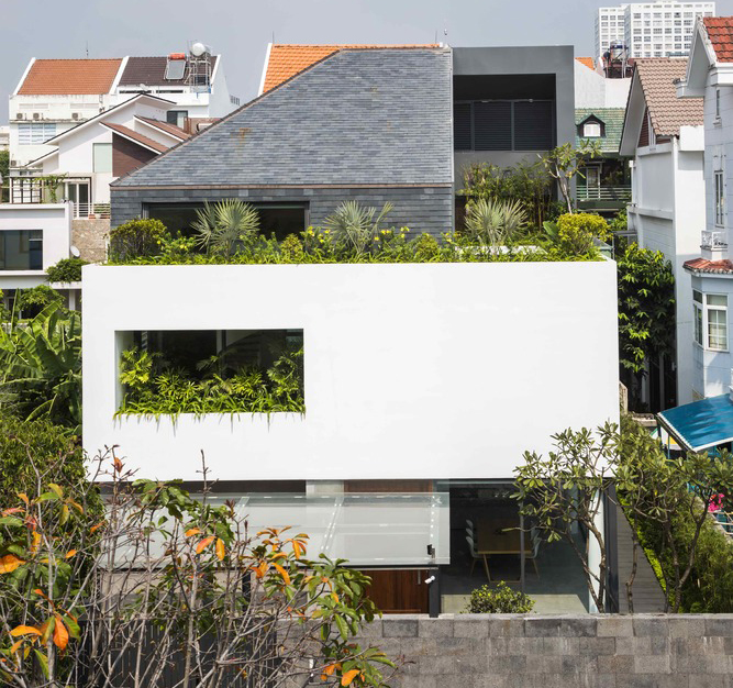 Ngôi biệt thự như khối lập phương độc đáo nổi bật giữa “khu nhà giàu” Sài Gòn