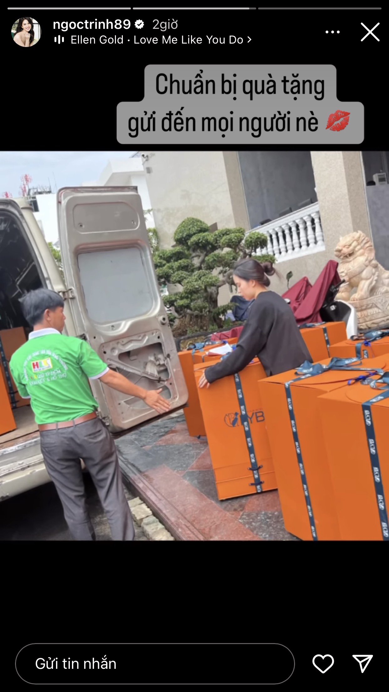 Ngọc Trinh chuẩn bị nguyên một xe quà hoành tráng để đem tặng hậu sinh nhật 33 - Ảnh 4