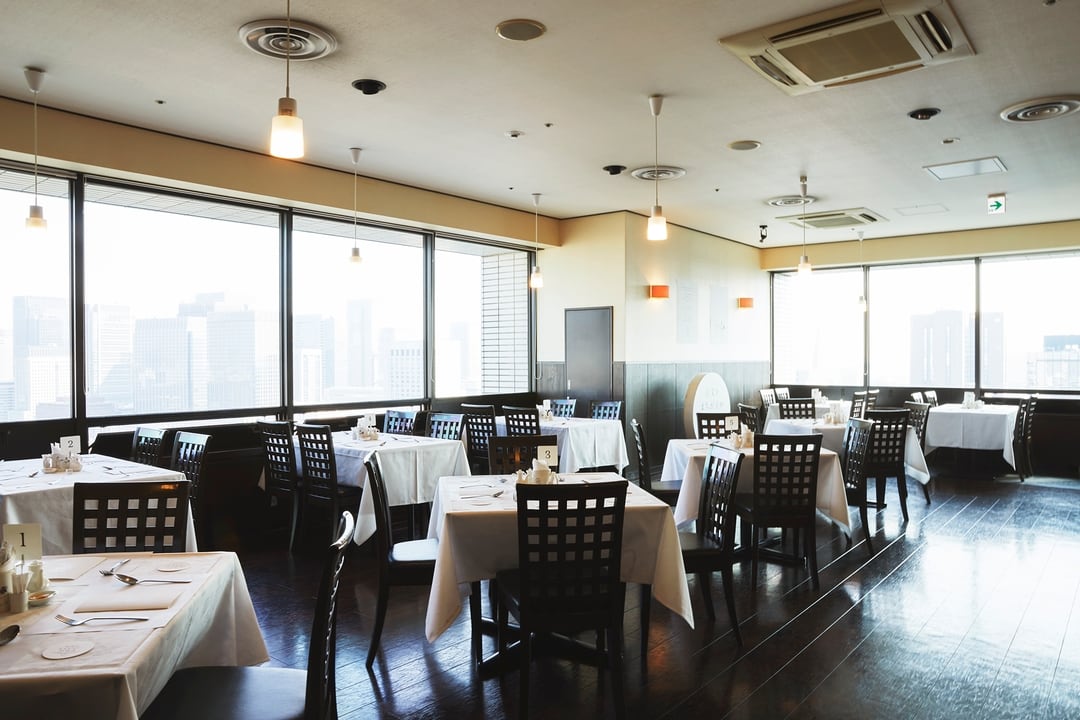 Nhà hàng gọi món nhận đồ một kiểu nhưng khách vẫn vui vẻ trả tiền - Ảnh 1