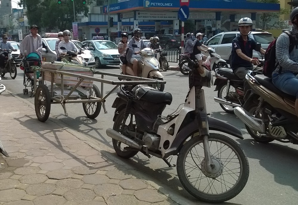 Hà Nội: Đổi xe máy cũ để giảm ô nhiễm không khí