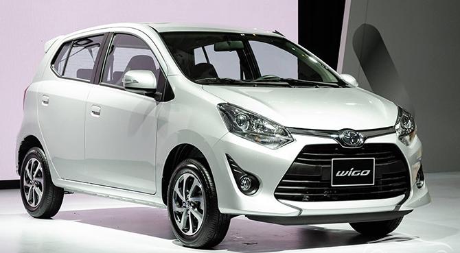 Toyota Wigo có mức giá bán cao hơn đối thủ trong cùng phân khúc nhưng có lợi thế về 'ngoại hình' và nội thất cùng các tính năng bổ trợ.