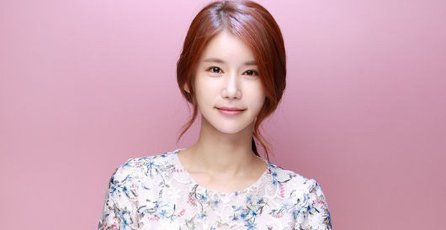Cơ thể nữ diễn viên Oh In Hye có nhiều vết bầm tím.