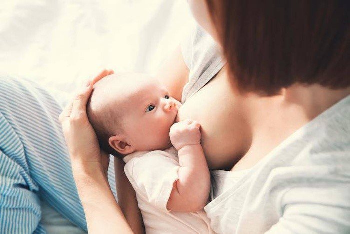 Trung Quốc: Sữa mẹ giúp ngăn ngừa Covid-19