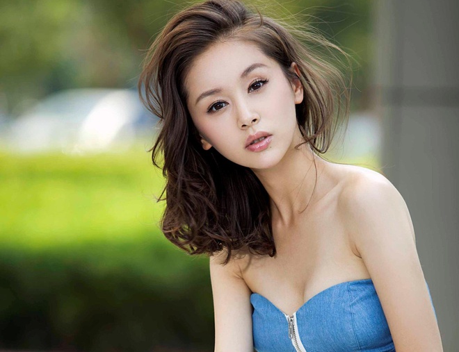 Nữ diễn viên