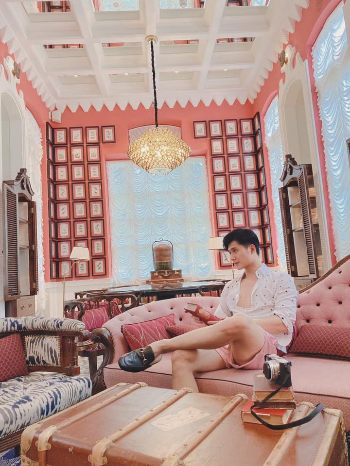 Cùng thời điểm, Lâm Bảo Châu 'check in' trong biệt thự Pink Pearl đắt đỏ nhất JW Marriott Phú Quốc.