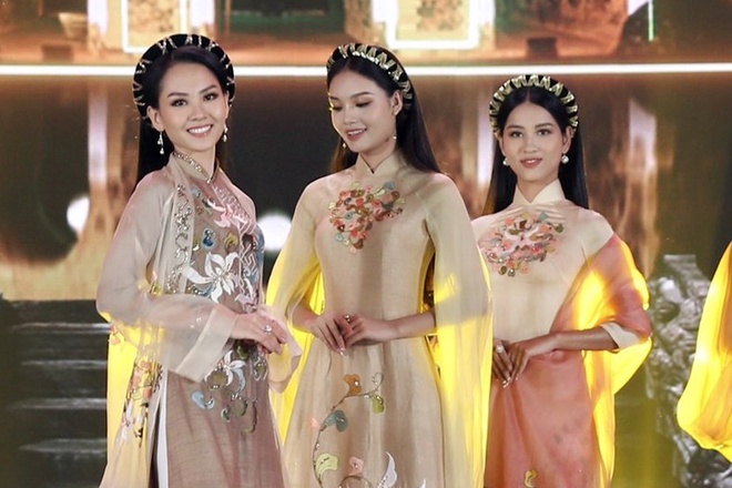 Chung kết Hoa Hậu Việt Nam 2020: Bạn gái tin đồn Đoàn Văn Hậu lọt Top 15 - Ảnh 3