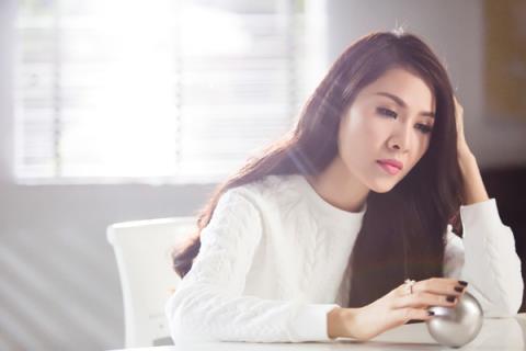 Quế Vân quay clip tố chồng ngoại tình, đập phá nhà cửa rồi bỏ đi khi vợ đang mang thai