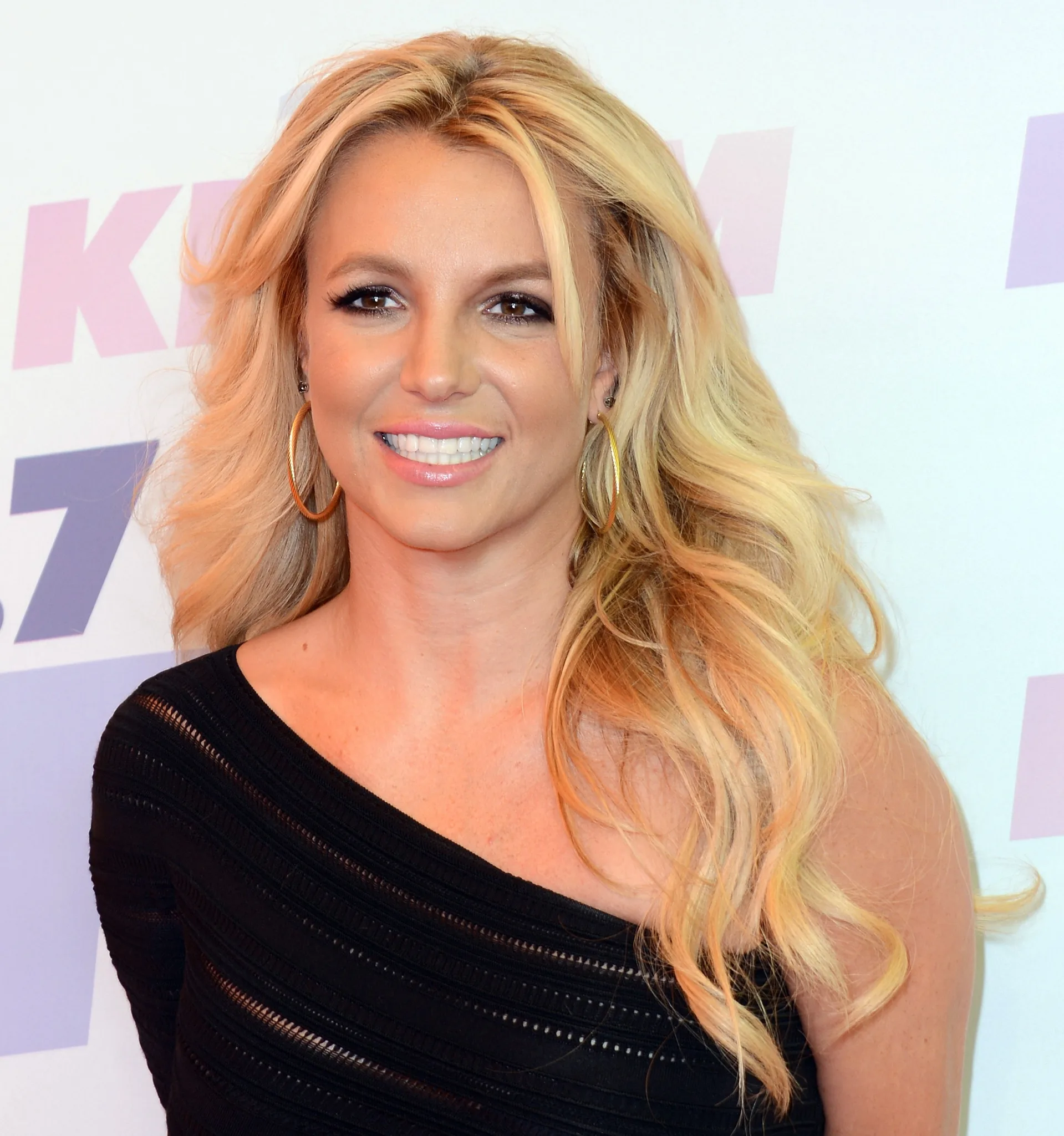 Tìm hiều về căn bệnh rối loạn lưỡng cực khiến Britney Spears phải chịu 13 năm bị bố kiểm soát - Ảnh 1