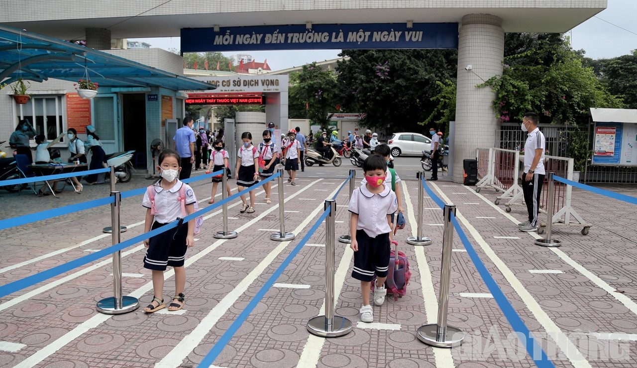 Hà Nội bác thông tin dự kiến cho học sinh tiểu học nội thành đi học lại từ 1/3