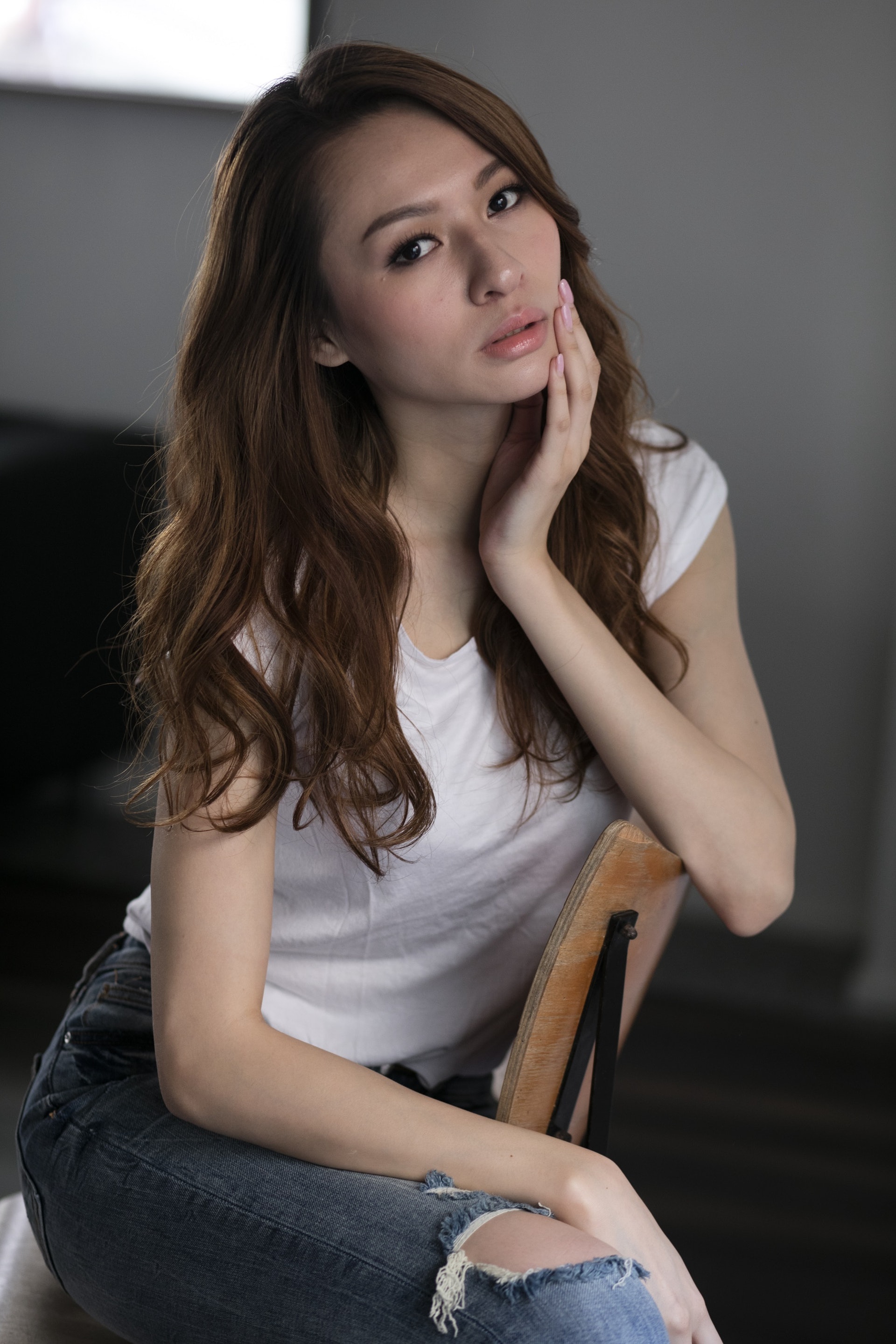 Cận cảnh nhan sắc tân Hoa hậu Hồng Kông 27 tuổi nặng 62kg đang khiến MXH dậy sóng - Ảnh 3