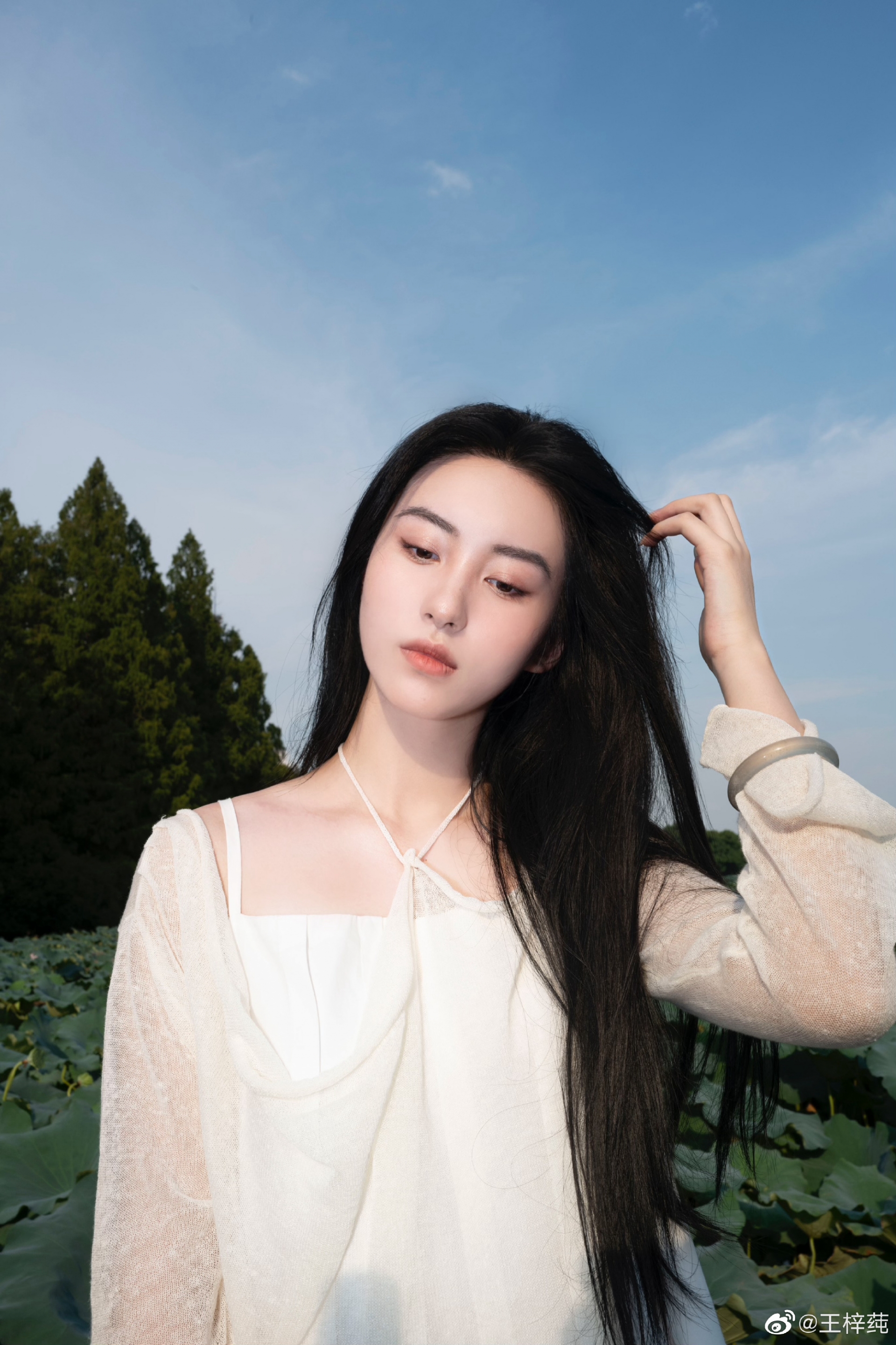 Loạt ảnh đẹp mê mẩn của Vương Tử Thuần - tân Tiểu Long Nữ Thần điêu đại hiệp phiên bản 2022 - Ảnh 5