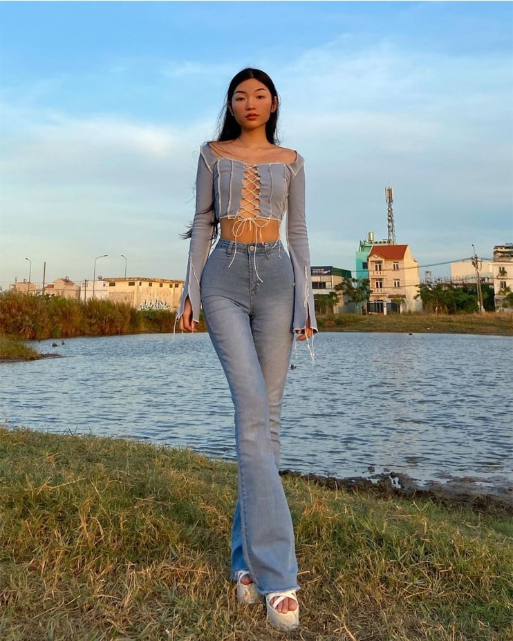 Diện đồ hè cực chất với phong cách Y2K - Ảnh 1