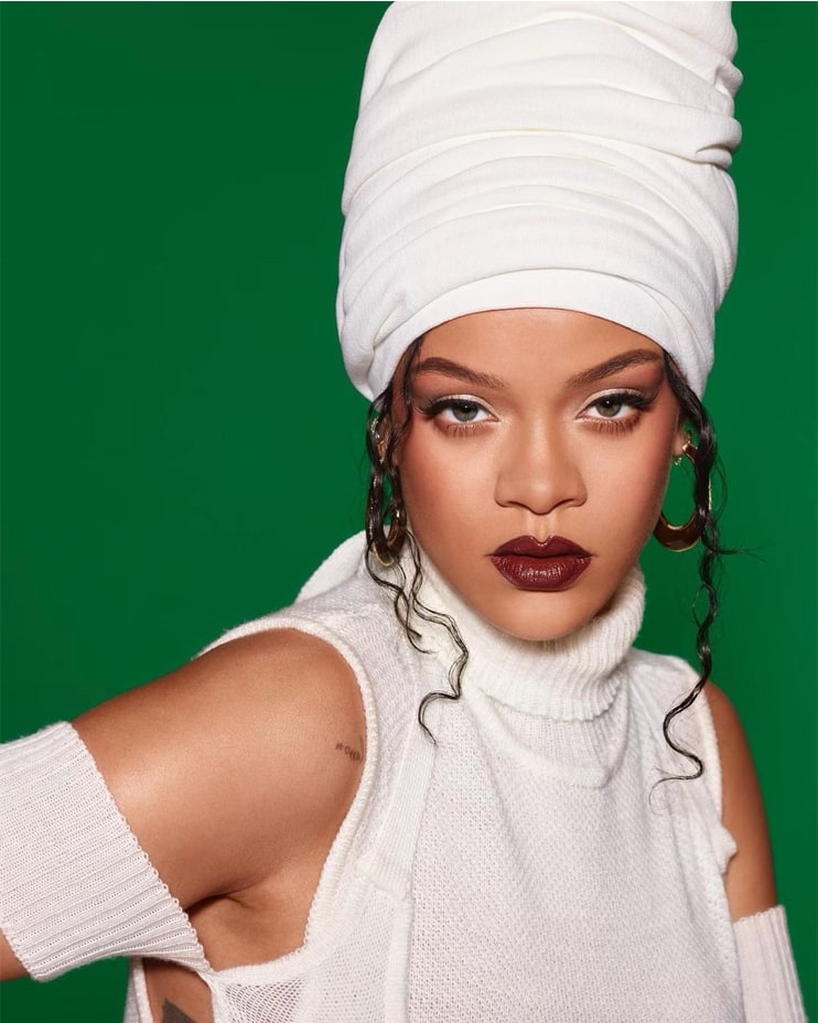Học Rihanna cách skincare an toàn, hiệu quả cho mẹ bầu - Ảnh 1