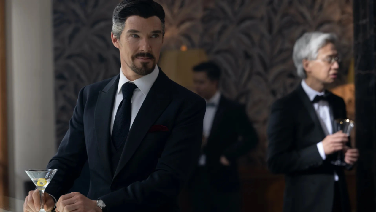 Khám phá thời trang đa vũ trụ trong Dr.Strange 2: Madness of Multiverse - Ảnh 1