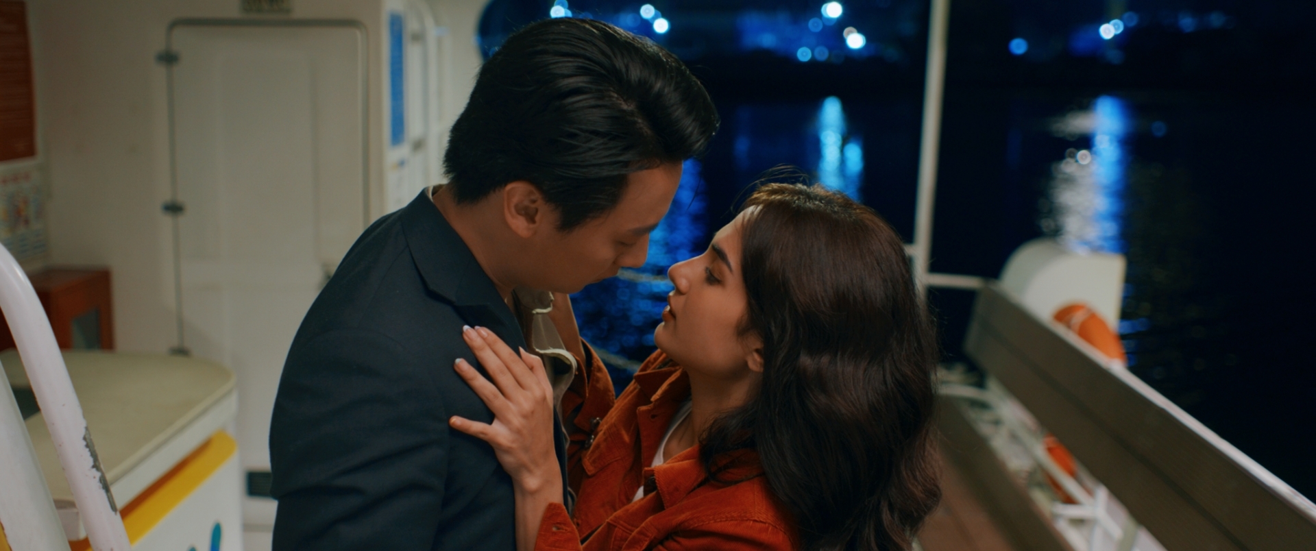 Chemistry của Rocker Nguyễn và Emma Lê