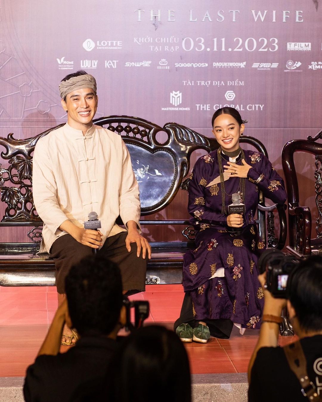 Kaity Nguyễn khẳng định cả hai không phải vì đóng phim mới thân thiết nhưng nữ diễn viên rất vui và hãnh diện khi đóng phim cùng Thuận Nguyễn. Cả hai diễn viên đều hy vọng có thể hợp tác lần nữa trong tương lai.