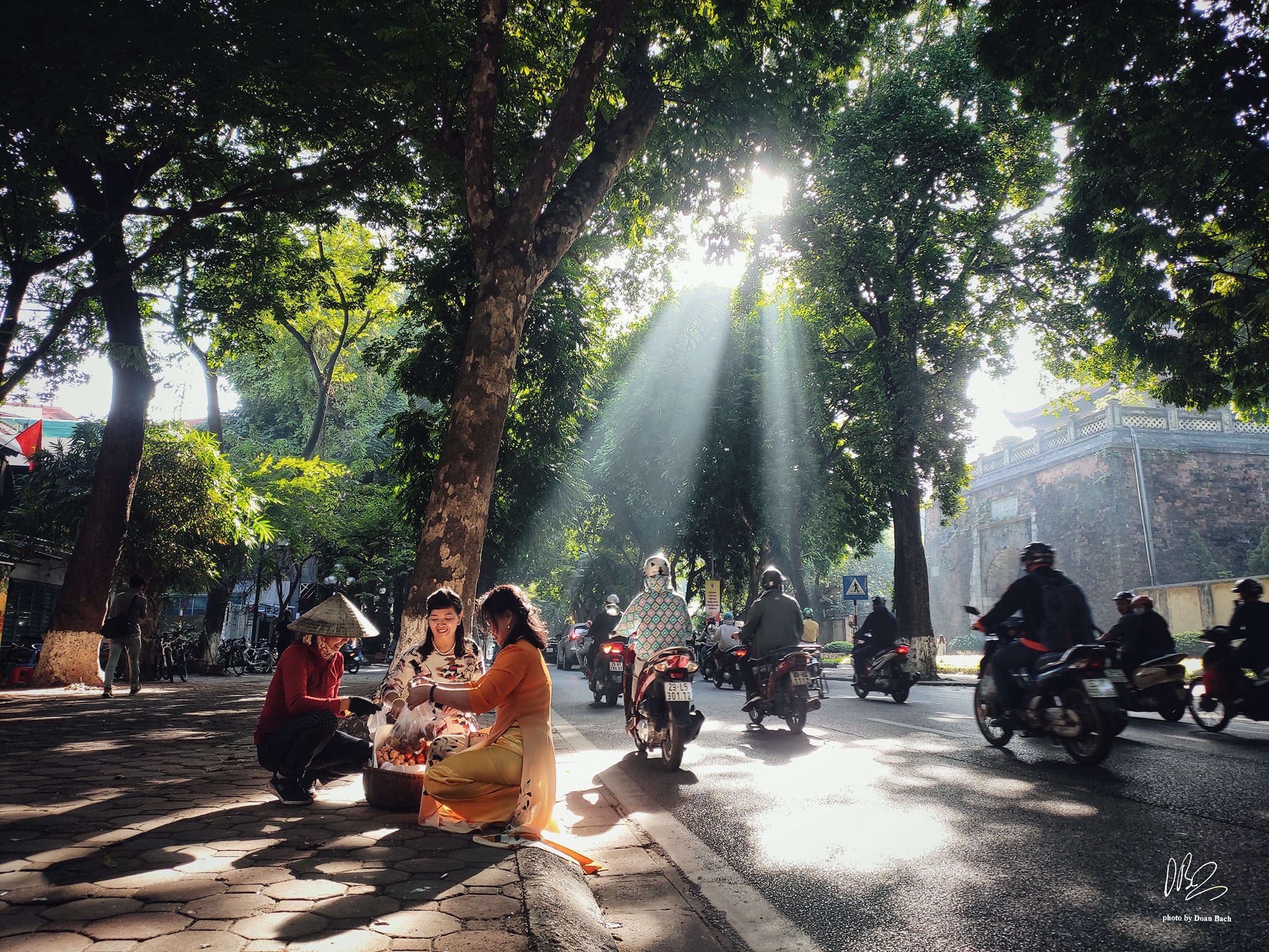 Có một Hà Nội rất đẹp -  mùa nắng xiên