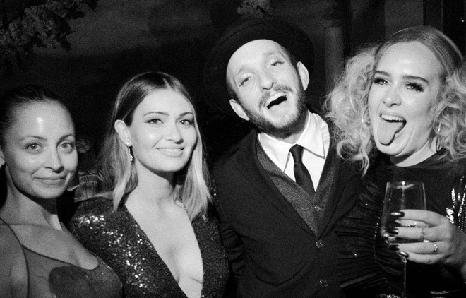 Ngoại hình đáng báo động của Adele trong tiệc sinh nhật Nicole Richie