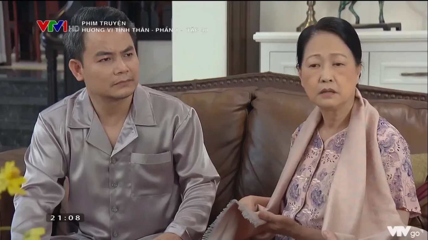 Hương vị tình thân tập 40: Bị Hoàng Long “cảnh cáo”, Khánh Thy nức nở đòi chấm dứt với Huy - Ảnh 1