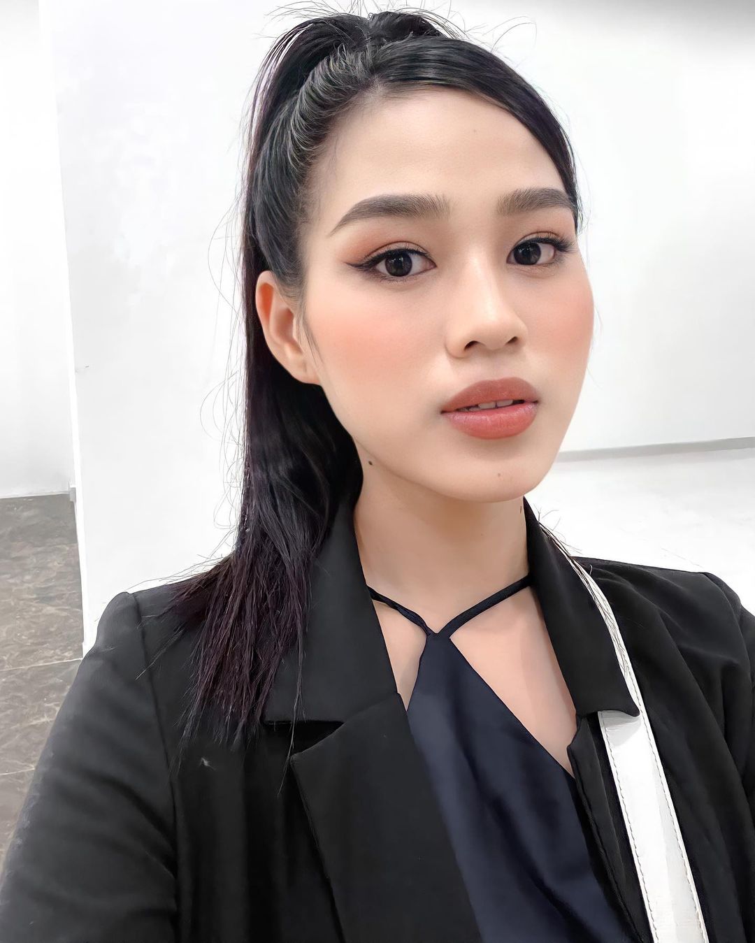 Những bất lợi của Hoa hậu Đỗ Thị Hà tại Miss Word 2021 - Ảnh 3