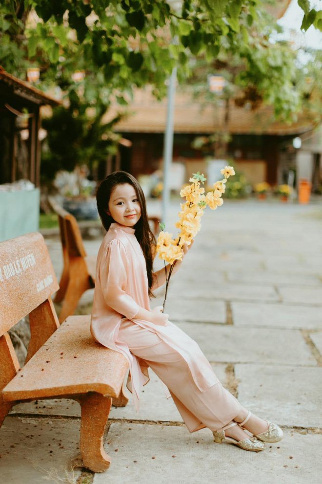 Nhan sắc 'cực phẩm' của dàn tiểu công chúa nhà sao Việt: Đẹp từ trong trứng đẹp ra - Ảnh 14