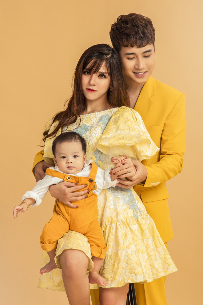 Huy Cung và vợ có khoảng thời gian mặn lồng bên cậu con trai kháu khỉnh trước khi quyết định ly hôn.