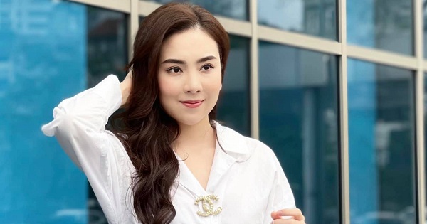 'Hoa khôi VTV' khoe chiếc tủ lạnh đầy đồ, chị em tấm tắc 'khéo quá khéo'