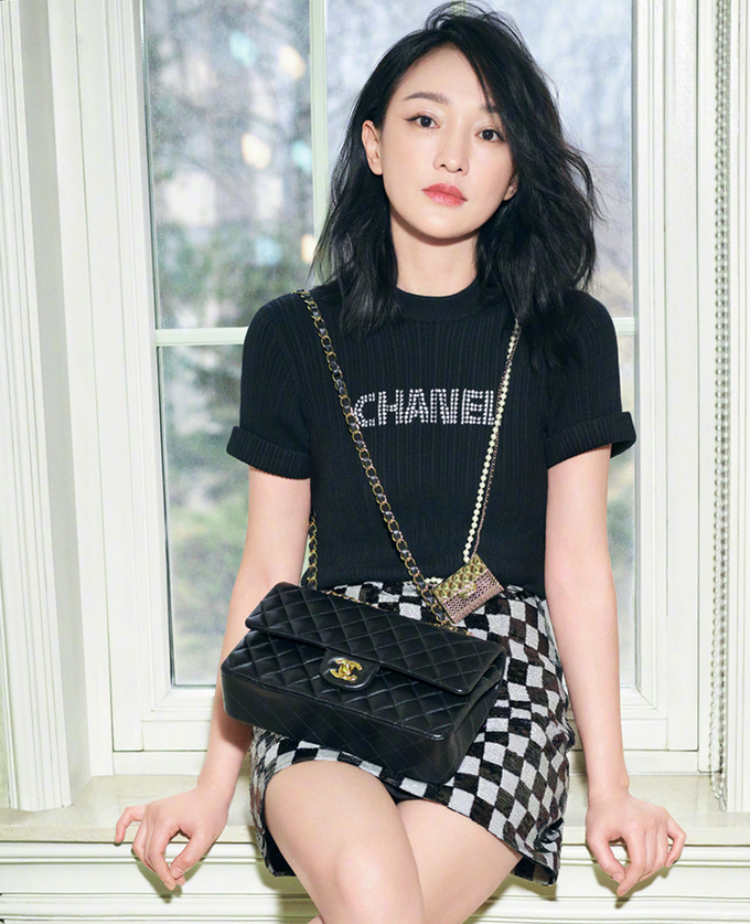 Châu Tấn gắn bó với nhà mốt Chanel trong suốt nhiều năm liền.