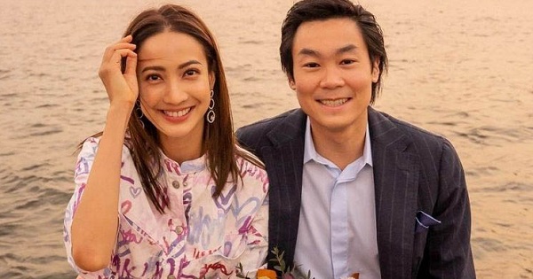 "Nữ thần rắn" Taew Natapohn được bạn trai đại gia cầu hôn?