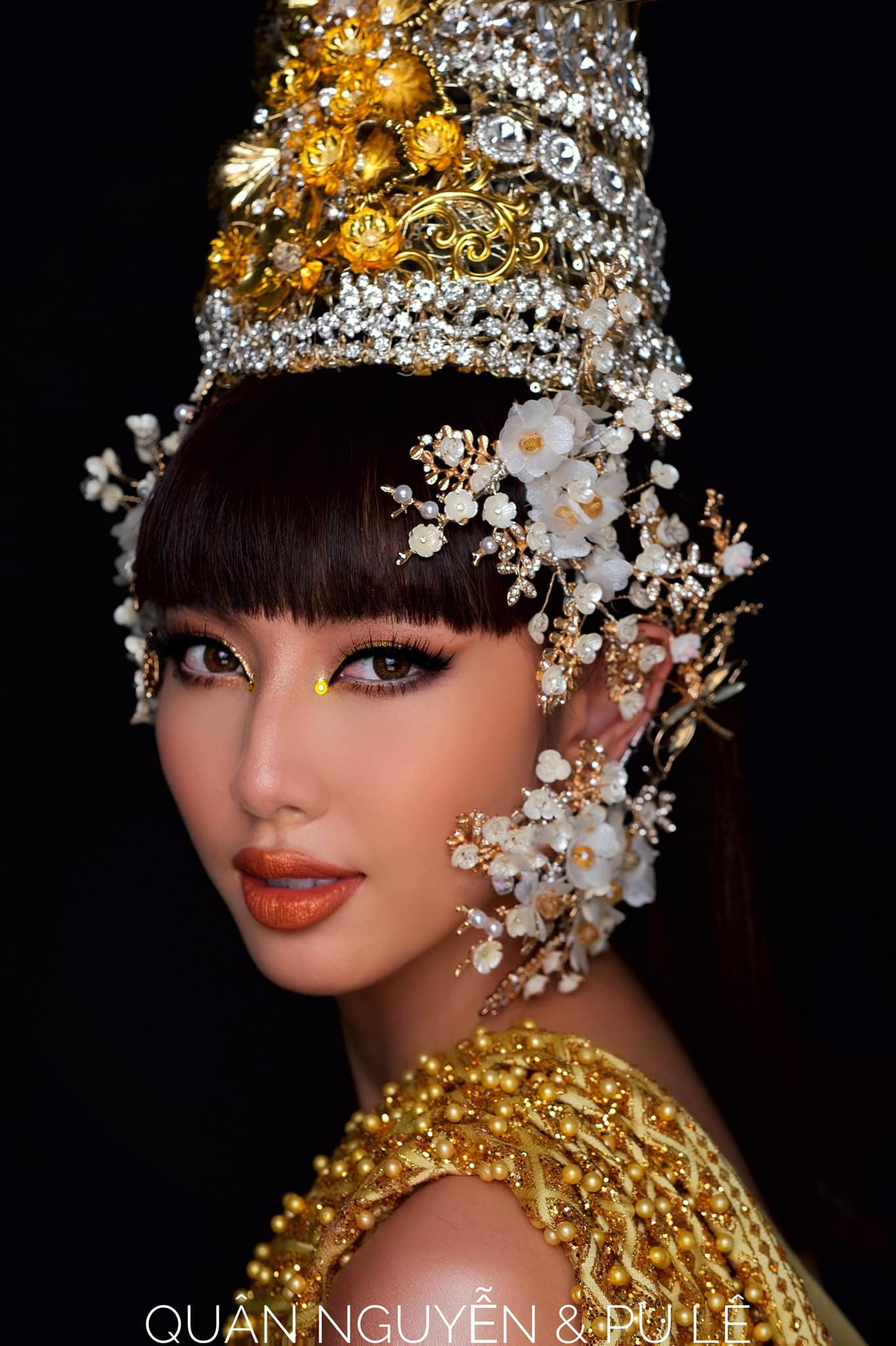 Thùy Tiên khoe nhan sắc 'không phải dạng vừa' trong concept gái Thái mới nhất của mình.