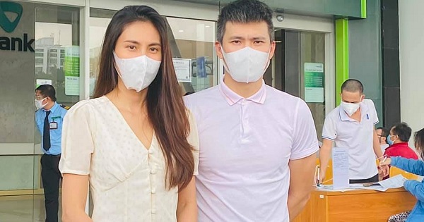 Thuỷ Tiên và Công Vinh livestream sao kê từ thiện ngoài trời: Có vi phạm giãn cách xã hội?