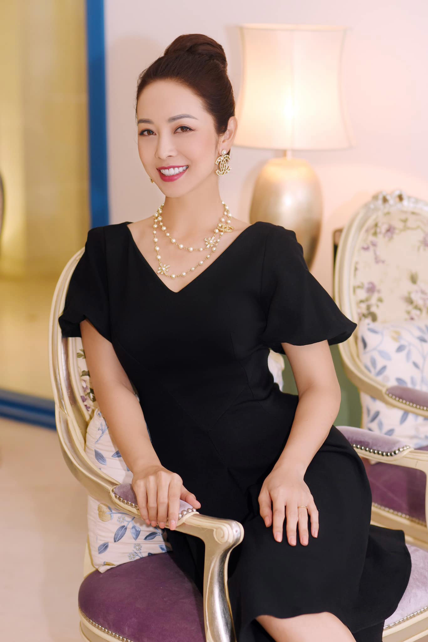 Hoa hậu 4 con Jennifer Phạm trở lại với dự án phim đầu tiên về Covid-19 - Ảnh 3