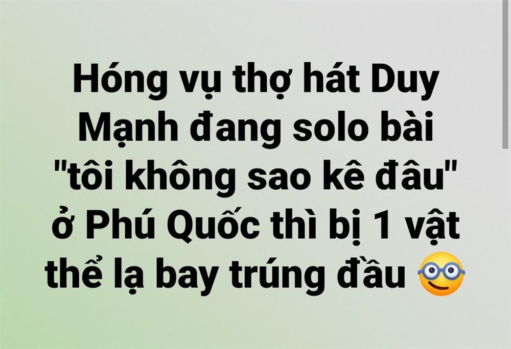 Tối ngày 1/11 trên mạng xã hội xôn xao thông tin 'thợ hát' Duy Mạnh bị khán giả tấn công khi hát sao kê tại Phú Quốc.