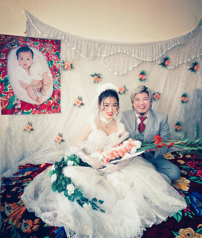 Bộ ảnh 500k kỷ niệm 10 năm ngày cưới của cặp đôi U40 gây sốt MXH với nhan sắc như tài tử - giai nhân - Ảnh 1