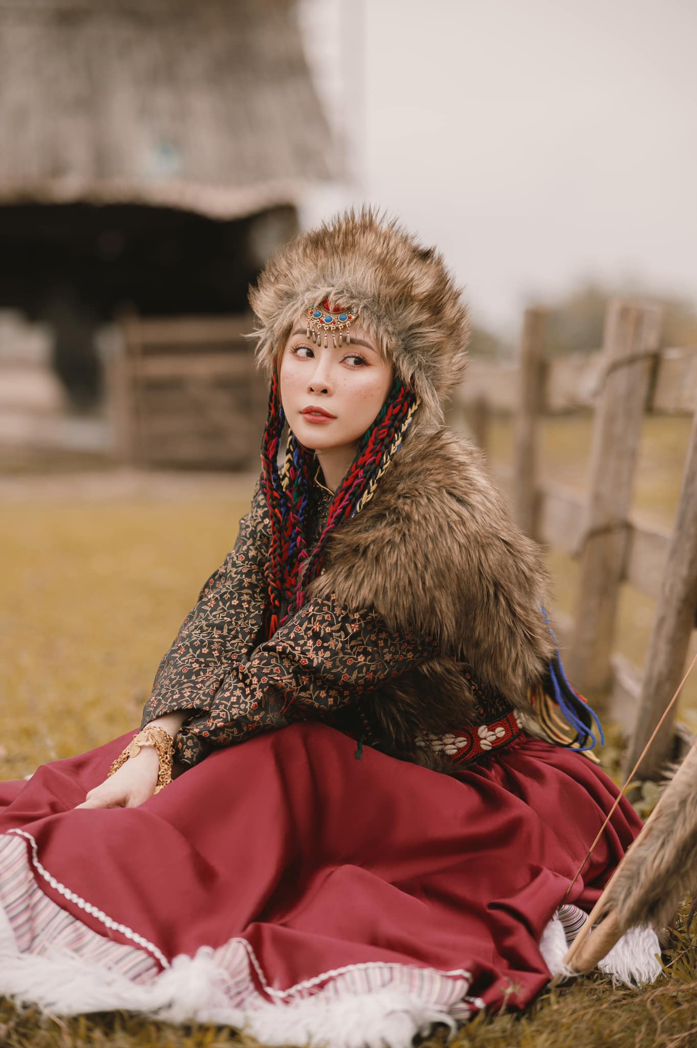 'Cá sấu chúa' Quỳnh Nga hóa công chúa Mông Cổ, cưỡi ngựa bắn cung đẹp như phim cổ trang Hoa ngữ - Ảnh 4