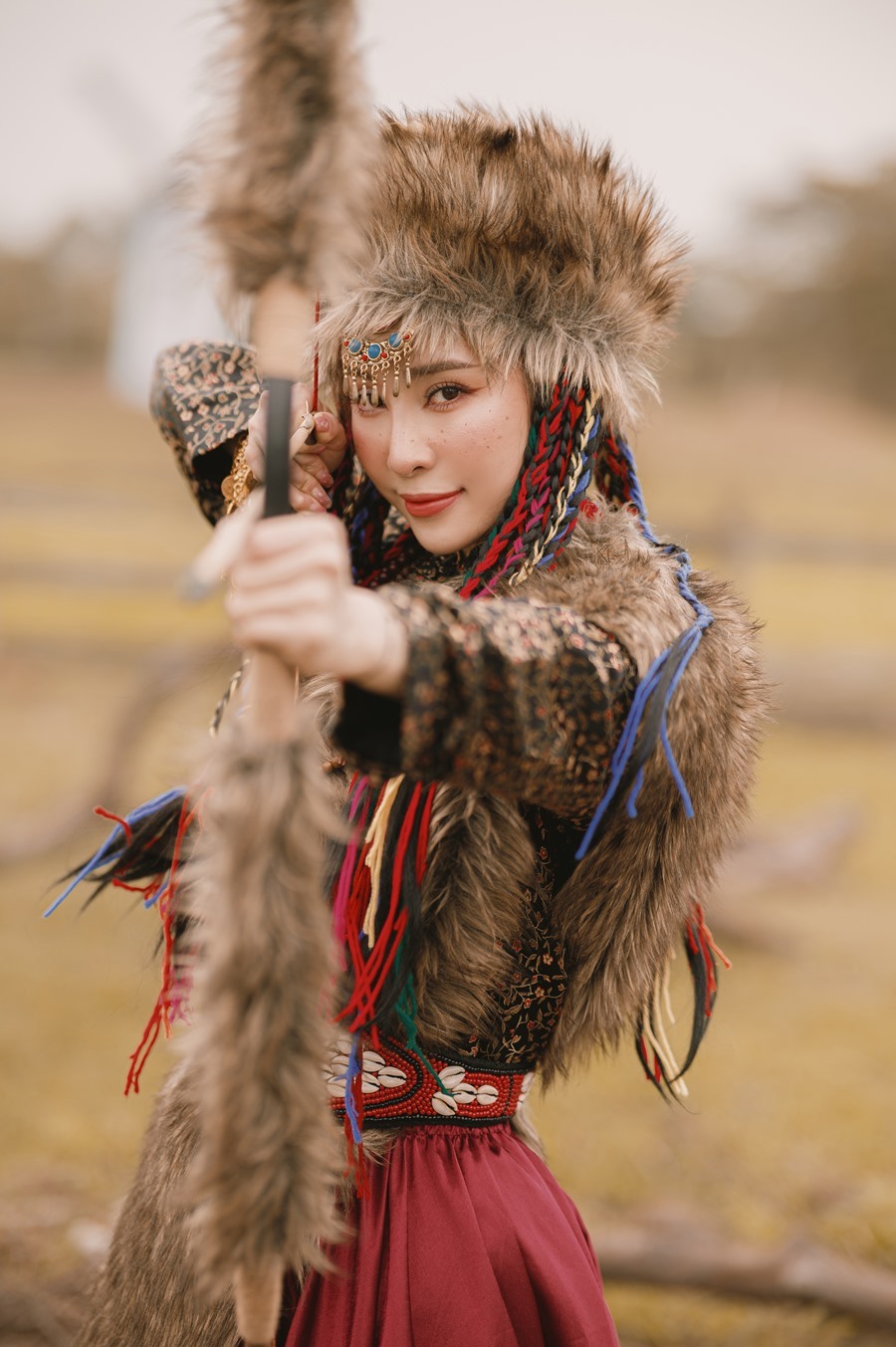 'Cá sấu chúa' Quỳnh Nga hóa công chúa Mông Cổ, cưỡi ngựa bắn cung đẹp như phim cổ trang Hoa ngữ - Ảnh 1