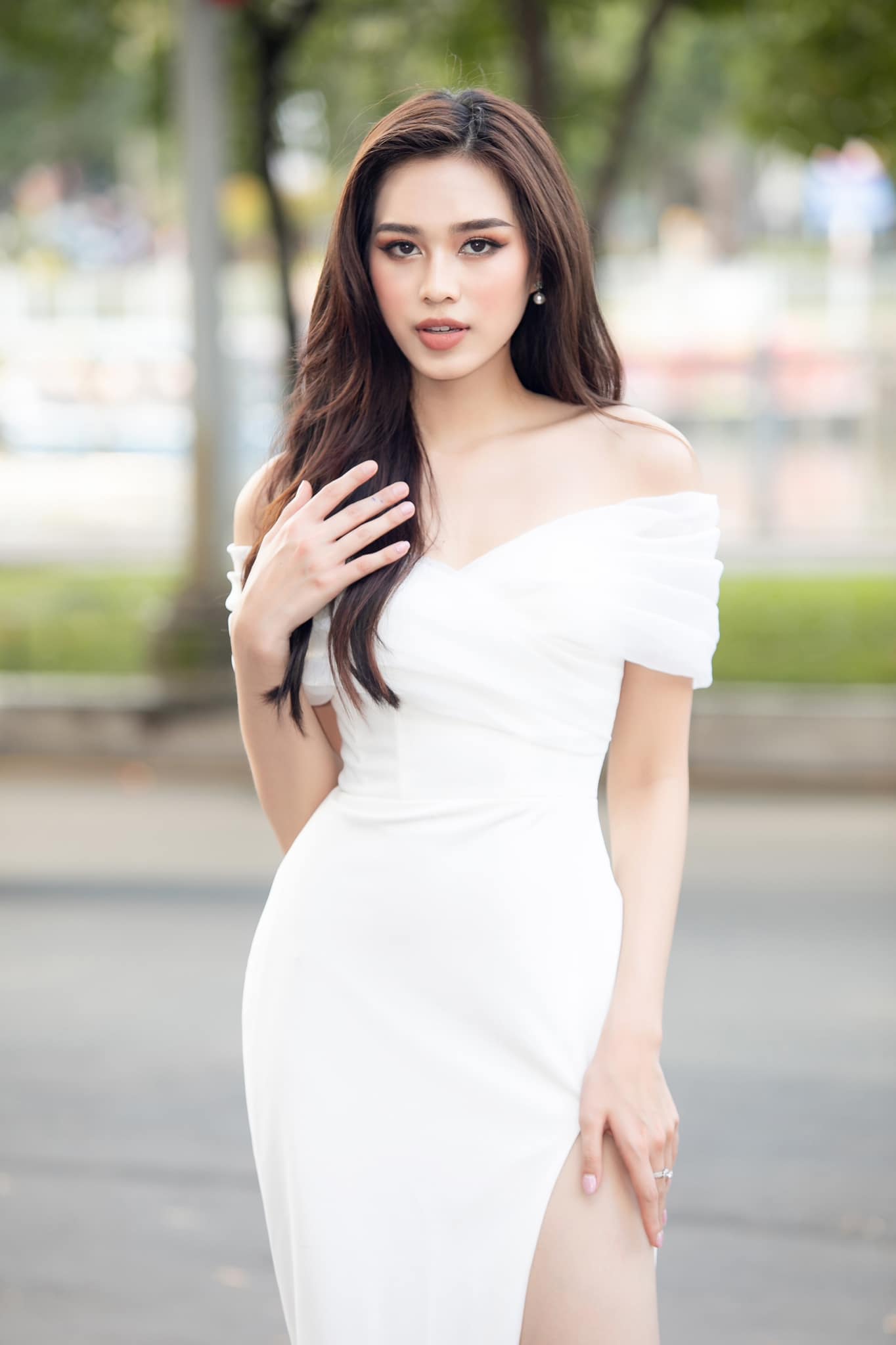 Vừa về nước với thành tích Top 13 Miss World, Đỗ Thị Hà đã bị netizen đòi tước vương miện - Ảnh 8