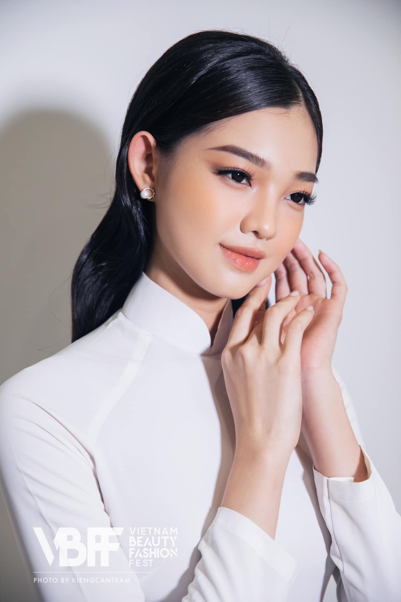 Nhan sắc như Cô Ba Sài Gòn tái thế của Bé Quyên - đối thủ của Nam Em tại Miss World Vietnam - Ảnh 4