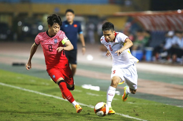 Tiểu sử cầu thủ Đỗ Hùng Dũng - đội trưởng tuyển U23 Việt Nam - Ảnh 8